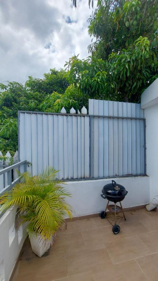 Апартаменты Casa Kamanda, Zona Colonial, Санто-Доминго Экстерьер фото