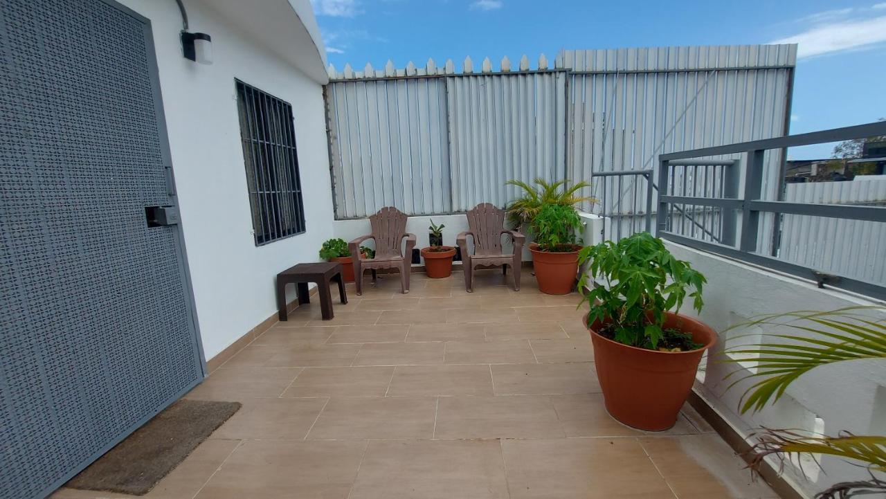 Апартаменты Casa Kamanda, Zona Colonial, Санто-Доминго Экстерьер фото
